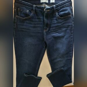 KanCan Kurvey, Mid Rise, Straight Leg Jeans